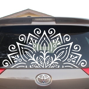 Halbes Mandala Auto Heckscheibenaufkleber, Mandala Aufkleber, Boho Aufkleber, Mandala Blume, Meditation Decor, hergestellt in den USA