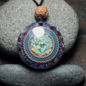 Orgonite Pendant fifth chakra (tensor ring sacred & empowerment cubit)