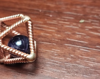 Tensor Pendant Octahedron lost cubit (red garnet)