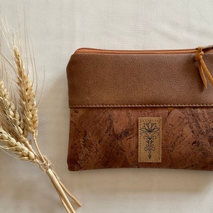 Minitasche mit Extrafach / Kunstleder    /Korkstoff  Bronze /vegan /Geldbörse