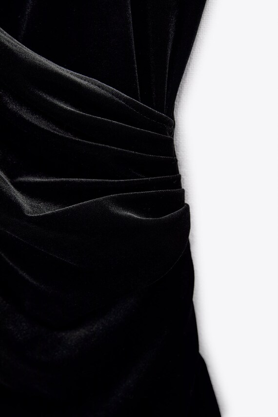 Zara hot sale velvet dress