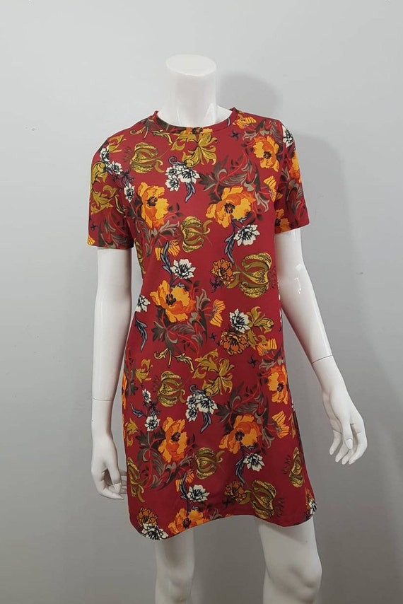 Robe rouge fleurie zara sale