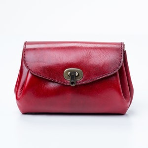Petit sac à main en cuir rouge pour femme