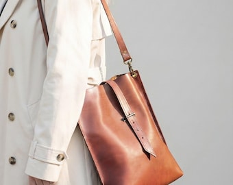 Handgefertigte Leder Bucket Bag, Brauner Crossbody Rucksack