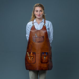 Leather apron for women, Tool apron image 1