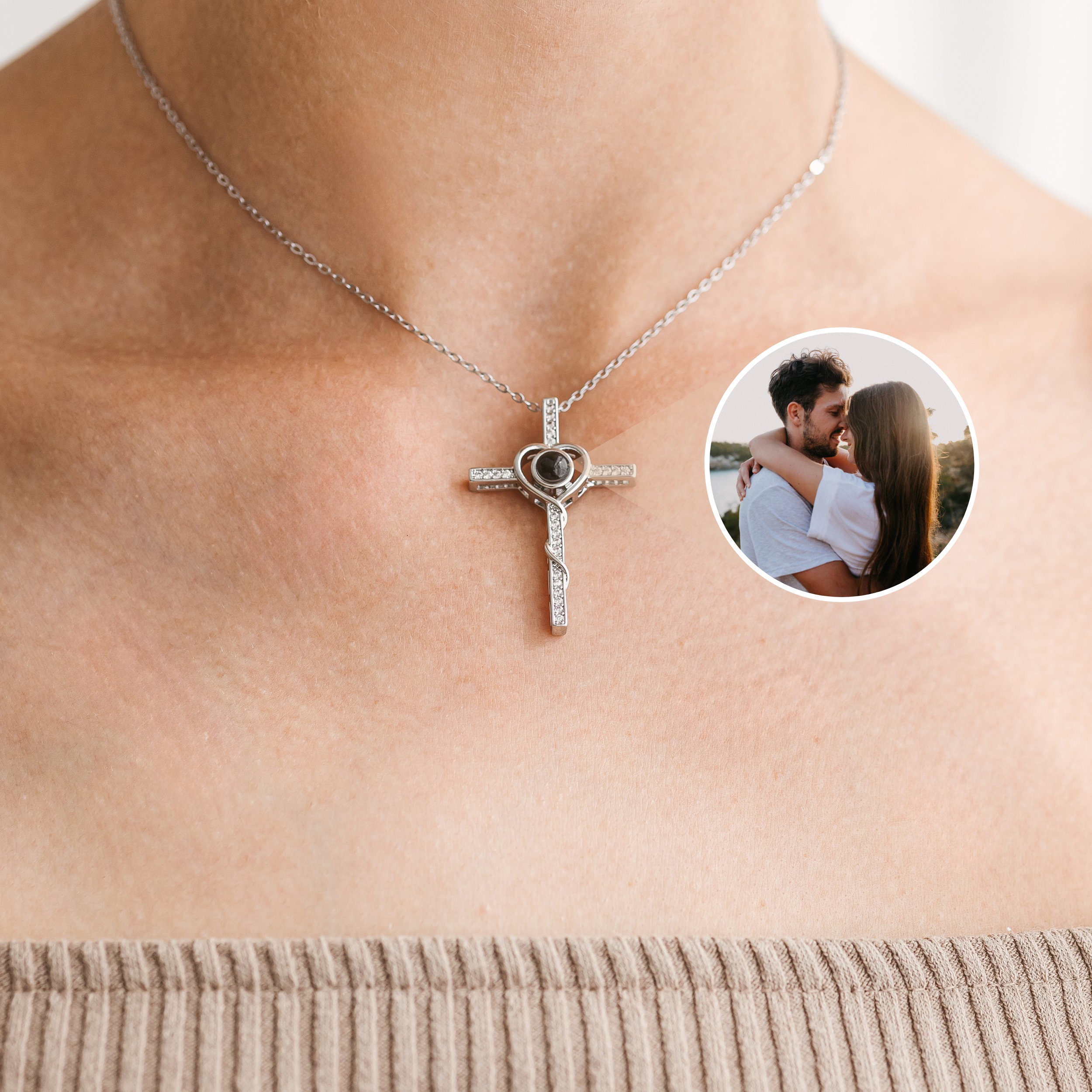 Photo Projection necklace • Personalized cross necklace • Picture necklace • Memorial necklace • Custom necklace • Photo Jewelry