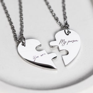 Magnetic Heart Necklace, Couples Necklace For Him And Her, Footprint  Necklace For Couples, Heart Shaped Footprints Couple Necklace, Matching  Necklaces