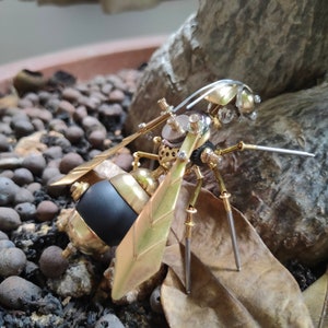 Metal Sculpture Steampunk Mechanical Insect Home Decor Steampunk Ornament Big Black Bee Steampunk Decor Bug Sculptur