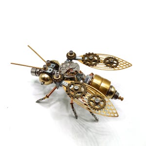 DIY Metal Assembly Kit Mechanical Puzzle for Adults,100+PCS Insect Model Christmas Gift Desktop Metal Insect Decor Creative Holiday Gift image 2