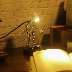 Adam Mechanical Metal sculpture Insect figurine Creative Small Crafts Ornaments Spark Toy furnishing articlesart Sculpture Iro