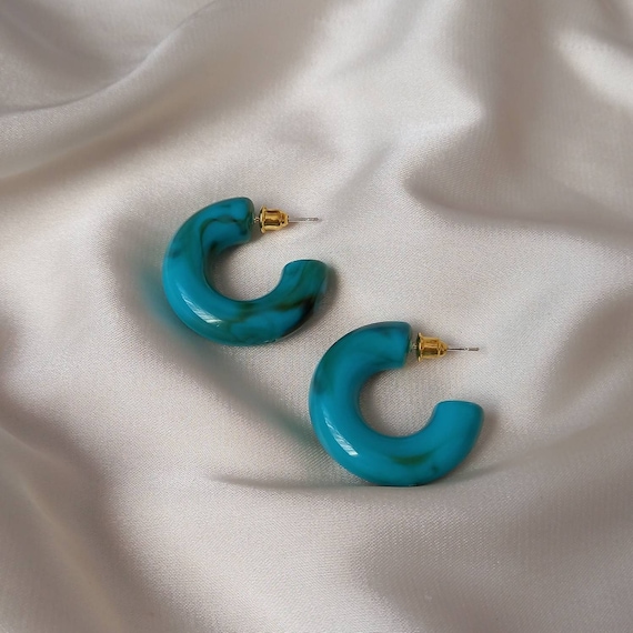 Blue resin hoop earrings sale