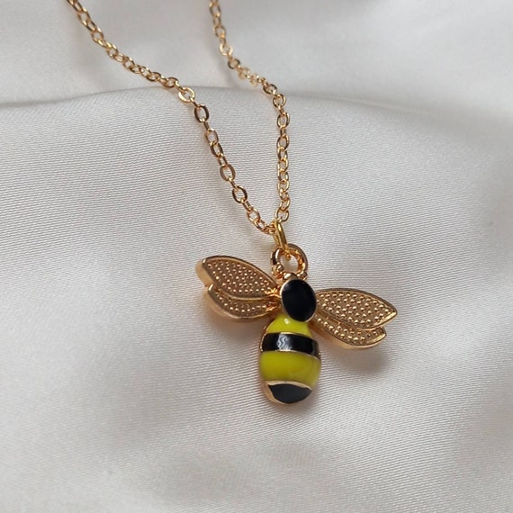 Bee necklace Gold, Tiny Bee Necklace Gold, Bumble Bee Necklace, Bumblebee  Necklace, Honeybee Necklace, Bee Jewelry