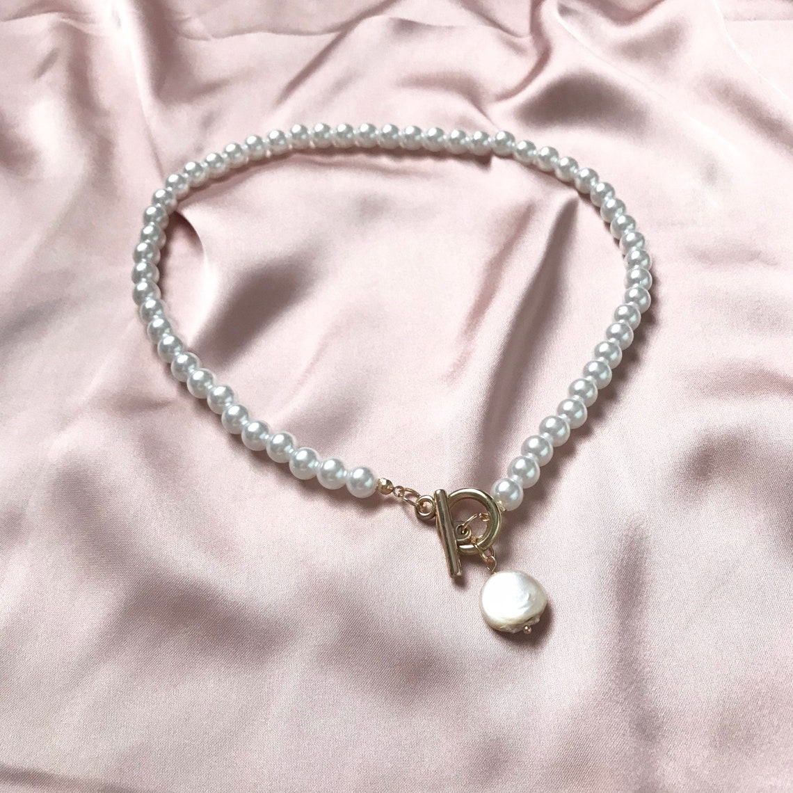 Fabius Pearl Necklace main image 1