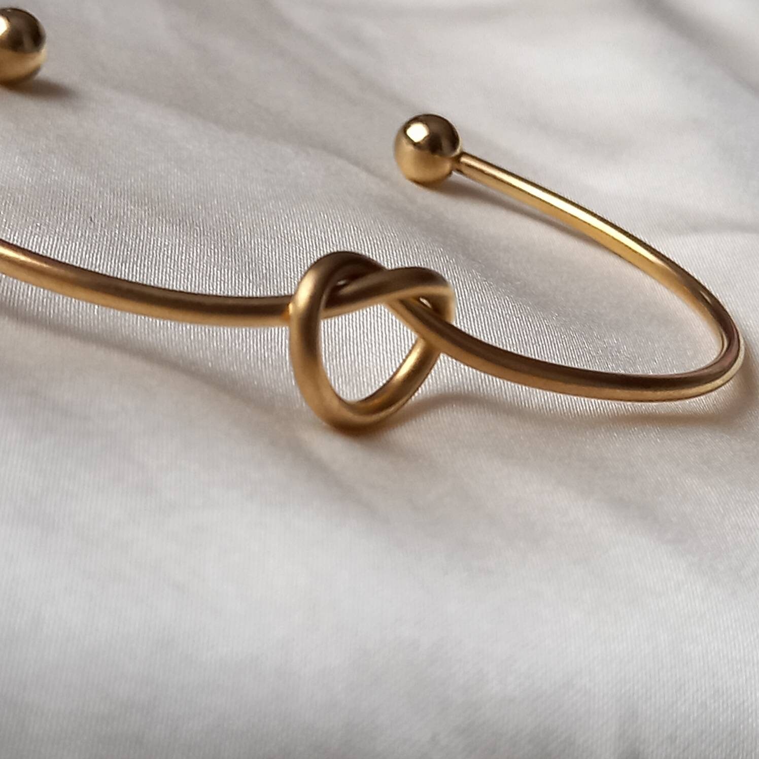 Gold Crystal Knot Bangle Bracelet | Classy Women Collection