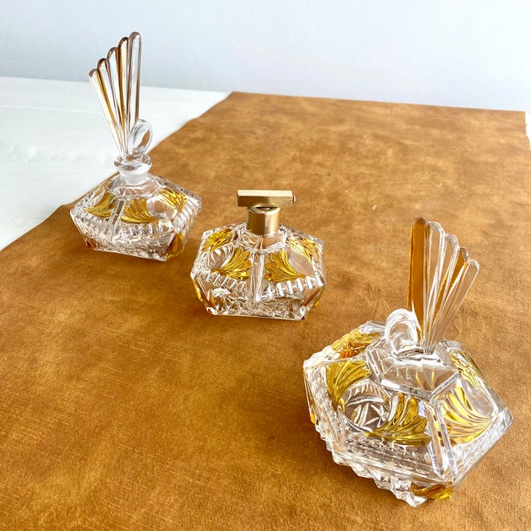 Old parfume and juwelier tray set