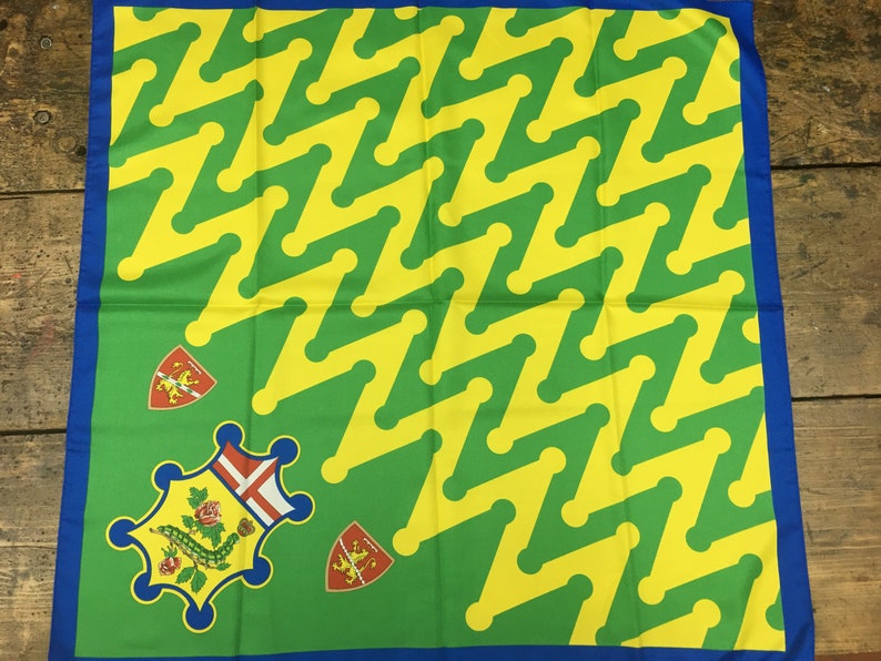 Fazzoletti delle Contrade di Siena Siena scarfs Palio di Siena scarf