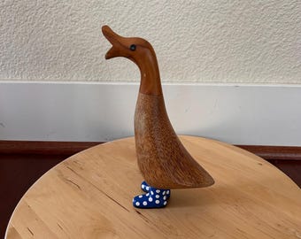 DCUK “Spotted Wellies Garden Ducks” – Handcrafted Wooden Duck Figurine wearing dotted booties
