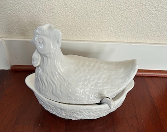 Vintage White Ceramic Hen-on-Nest Soup Tureen with Ladle – Farmhouse Kitchenware