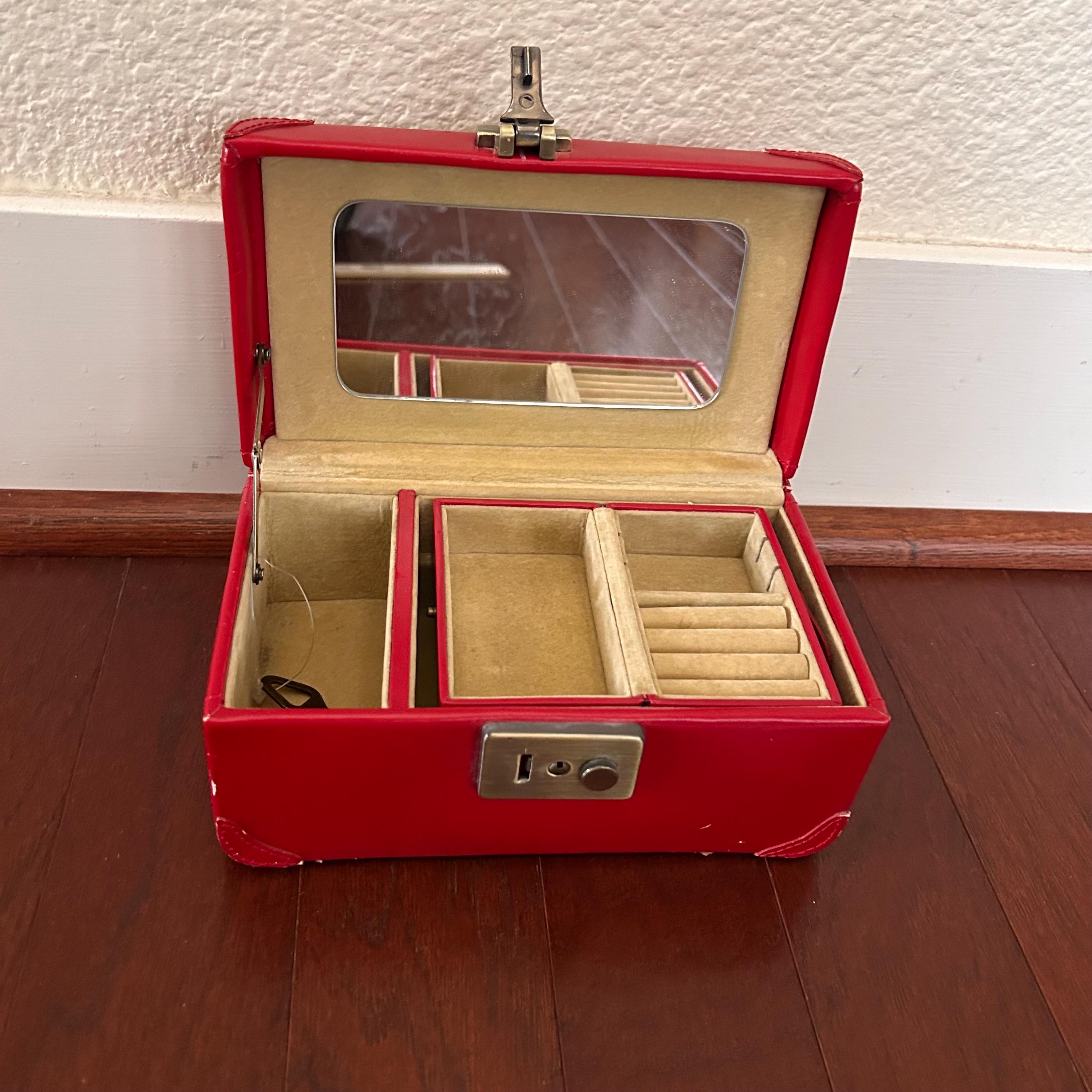 Red Lockable Jewelry Box W/ Mirror Travel Case Insert Key & Velvet