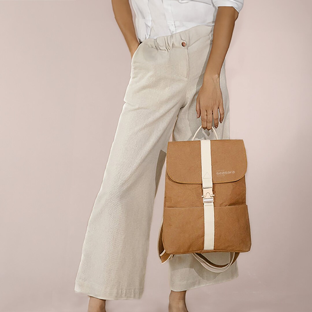 Rucksack Damen klein, leicht und robust aus Kraftpapier & Canvas ...