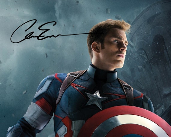 Chris Evans "Captain America"  8x10 autographed photo Reprint