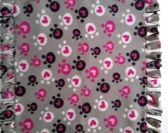 Hearts and Paws / White & Black Plaid pet blanket