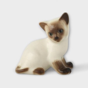 Siamese cat, porcelain sculpture, Imperial Manufactory of Saint Petersburg, Lomonosov Porcelain Factory, Lomonosov