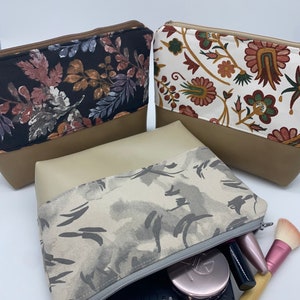 Waterproof Cosmetic Bag/ Makeup Bag/ Cosmetic Bag/ Travel Bag/ Makeup Pouch/ Toiletry Bag