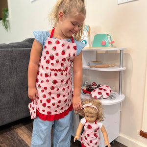 Apron for kid‘s, Little girl apron, Apron set, Apron with mitten and pot holder, Doll apron, 18-inch doll apron