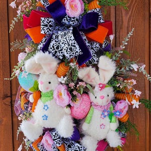 Easter Bunny wreath, Easter Wreath, Bunny Wreath, Spring Wreath, Easter decor, Spring decor, Whimsical Easter decor
