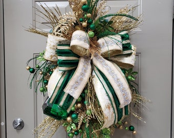 St. Pat's wreath, St. Paddy Wreath, Irish Decor, Holiday decor, Christmas wreath, Holiday decor, Green wreath, Gold wreath, Glam decor