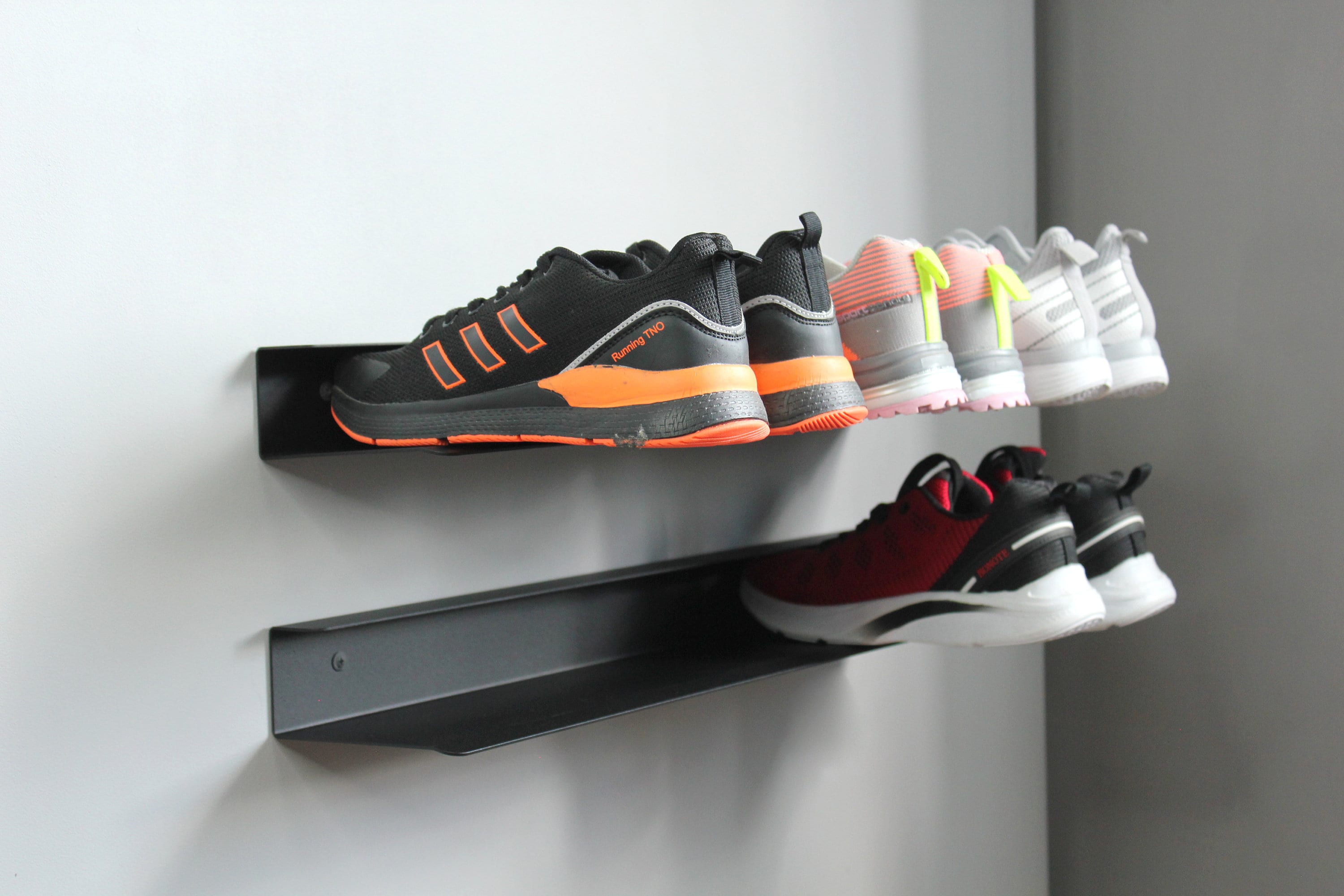 Metal wall shoe rack Creative – MDAdesignStore