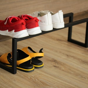 Metal Shoe Industrial 1 tier, Metal Shoe Rack, Schuhregal Modern,Minimal Shoe Rack, Entryway Organization for shoes, Metal Shoe Rack