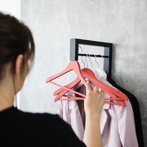Metal wall mount laundry valet, Wall mount coat rack clothing, Mudroom furniture, Wall mounted clothes rack,Coat hanger, Metalen kleerhanger