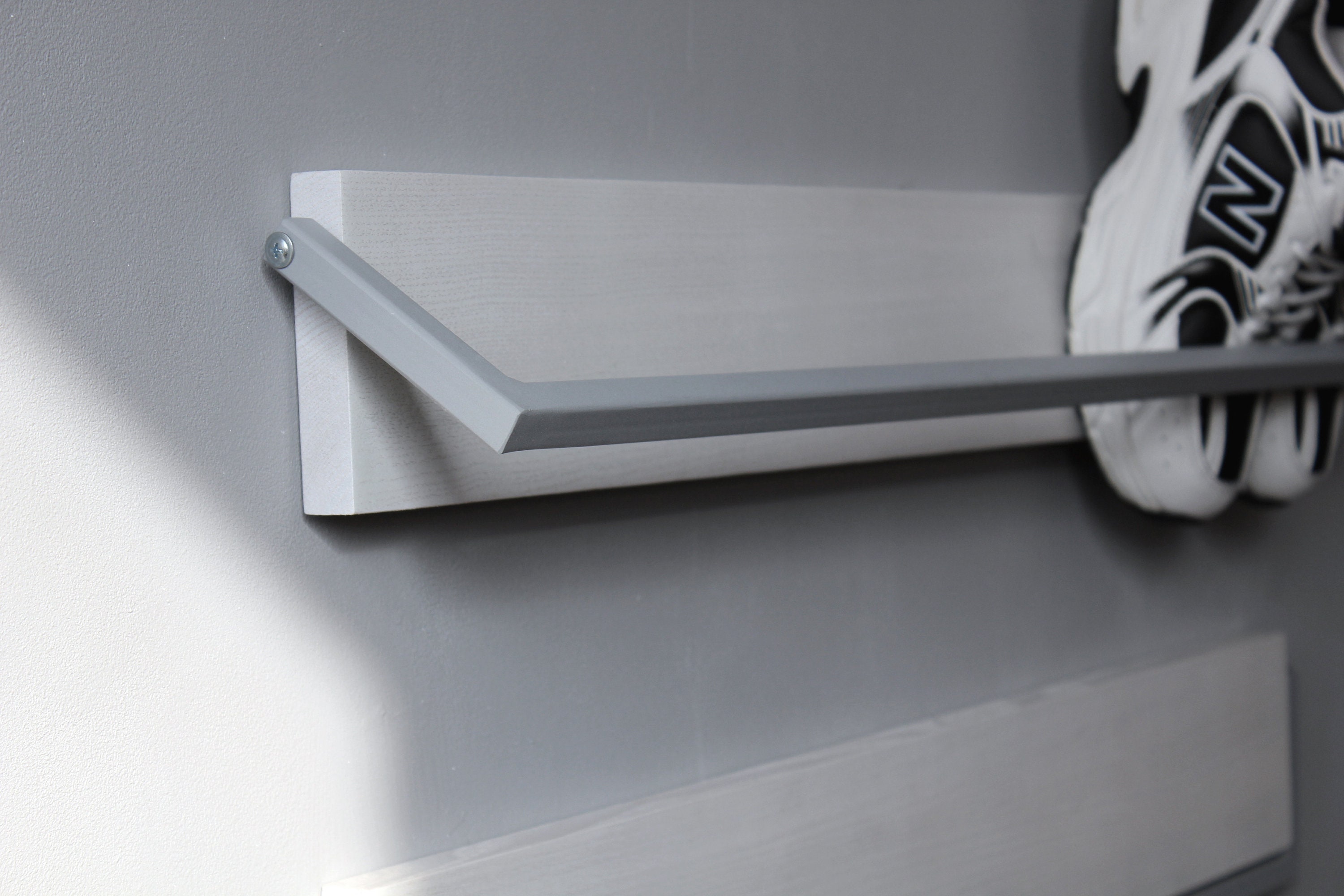 Zapatero metálico de pared: Decoración para recibidor y pasillo