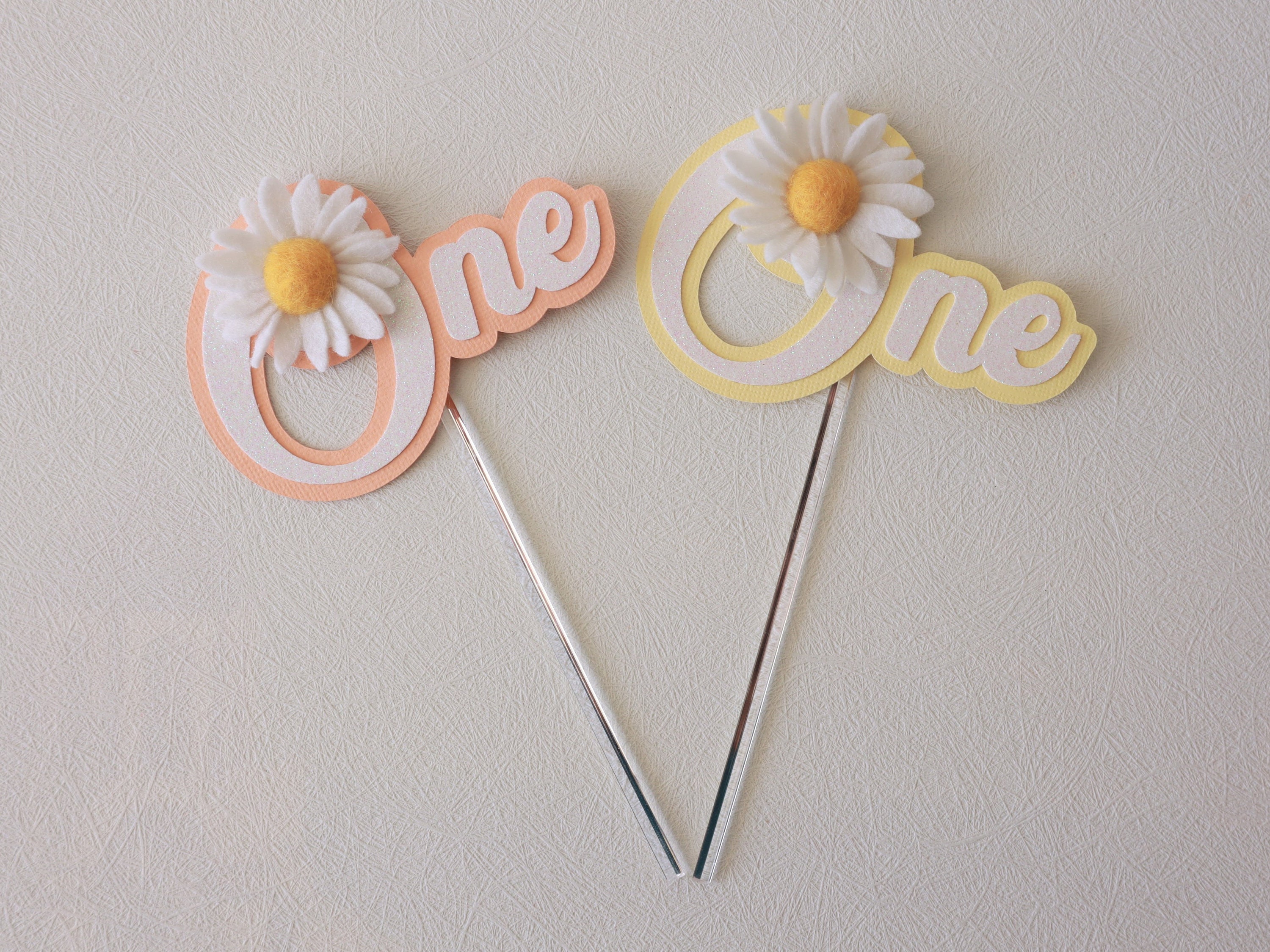 Daisy Cake Topper for a Groovy One Birthday Party. Boho Daisy 1st ...