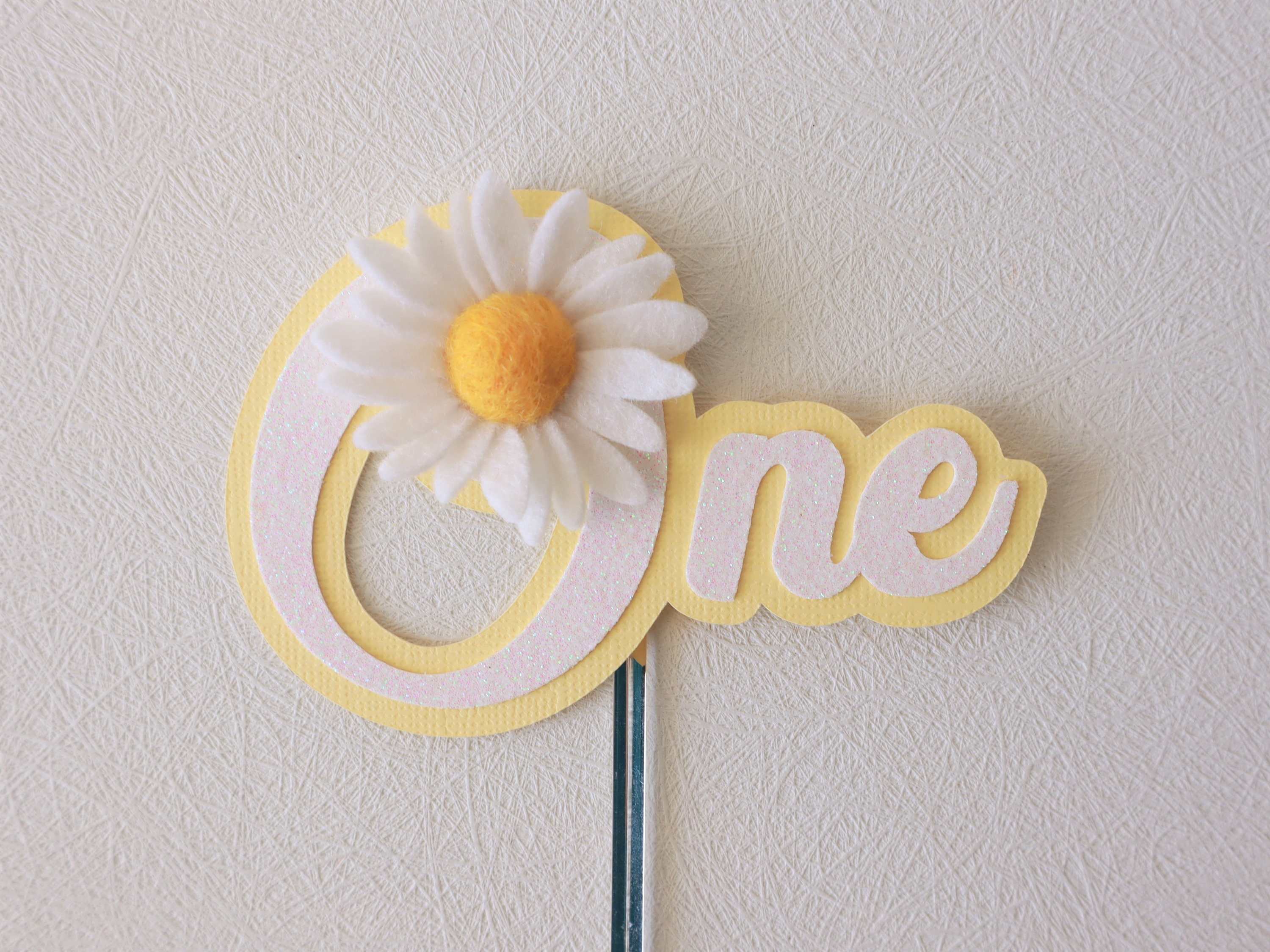 Daisy Cake Topper for a Groovy One Birthday Party. Boho Daisy 1st ...
