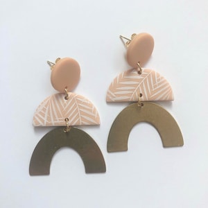 Gold Arch Dangle- Blush and White
