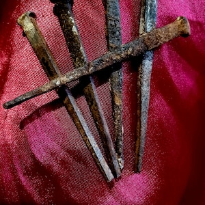 VINTAGE &#39;COFFIN NAILS&#39; Plus Free Book of Shadows Information Sheet, Coffin Spikes, Protection, Banishing, Voodoo, Hoodoo, War Water, Power