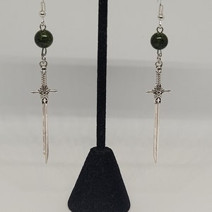 Lae&#39;zel the Githyanki Warrior dangle earrings, Baldur&#39;s Gate inspired statement jewelry, ren faire fashion accessory, gift ideas for gamers