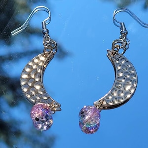Gold hammered moon beaded dangle earrings, iridescent jewelry, dainty accessory, celestial earrings, lunar jewelry, witchy drop earrings