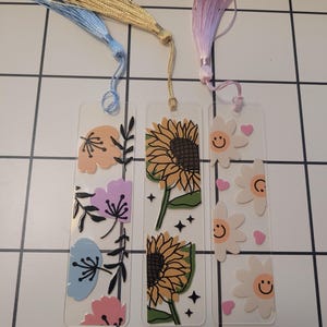 Handgefertigtes Blumen Lesezeichen: Einzigartige Blumen Lesezeichen, Geschenk für Buchliebhaber
