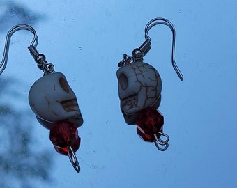 Spooky Skull Red bead dangle earrings, Horror Movie gift, Halloween accessory, Statement jewelry, Punk aesthetic, Gothic earrings