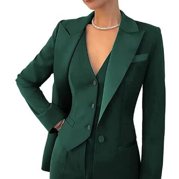 women three piece suit in green color/green suit//two piece suit/top/Women's suit/Women's Suit Set/Wedding Suit/ Women’s Coats Suit Set.