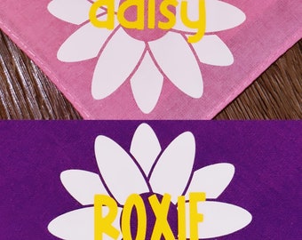 Personalized Daisy Dog Bandana – Custom Pet Scarf, Floral Dog Accessory