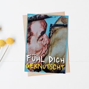 Karte mit Umschlag - "GEKNUTSCHT" - Geschenk für Freunde, Partner und Kollegen - Grußkarte - Postkarte - 100% nachhaltig - Pihu