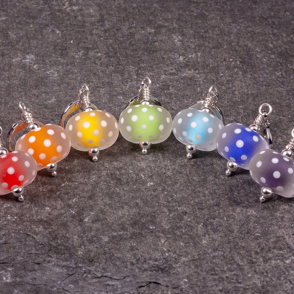 Stitch markers for knitting and crochet makers | etched glass lampwork bead stitch markers | various colours | bag charm option