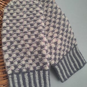 Hand Knitted Winter Mittens, White -Gray - Pink Mittens With Pattern, Wool Winter Mittens Size M, Gray  - Pink Knitted mittens