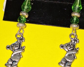 Fun earrings, teddie bear delivers a daisy. Perfect for everyday wear. Youthful.