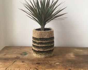 Chimney Tufted Plant Pot - Sand Grey Black (Large Size)